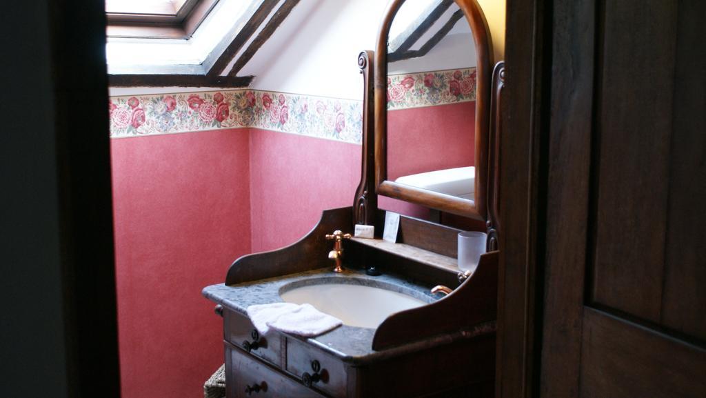 B&B Le Secret Du Bois Bourseigne-Vieille Habitación foto